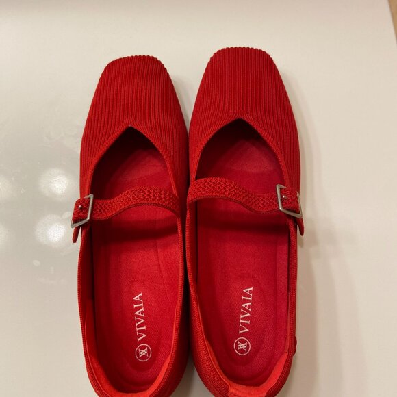 Vivaia Red Square-toe Mary Janes, size 8 (39) - Picture 2 of 6